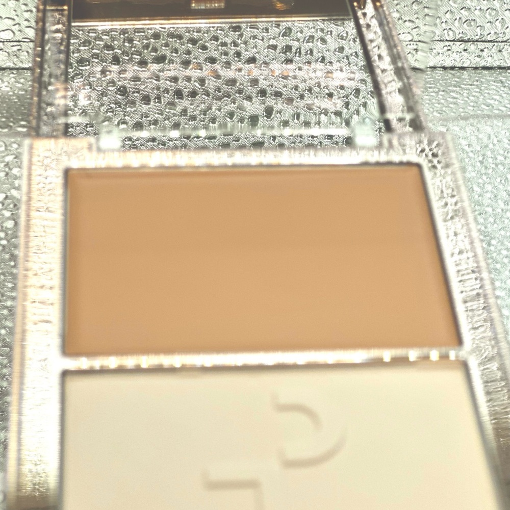 ✨ Patrick Ta Major Skin™ Crème Foundation & Finishing Powder Duo ✨ - Picture 4 of 5